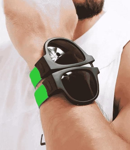 🕶️ Foldable Sunglasses Bracelet